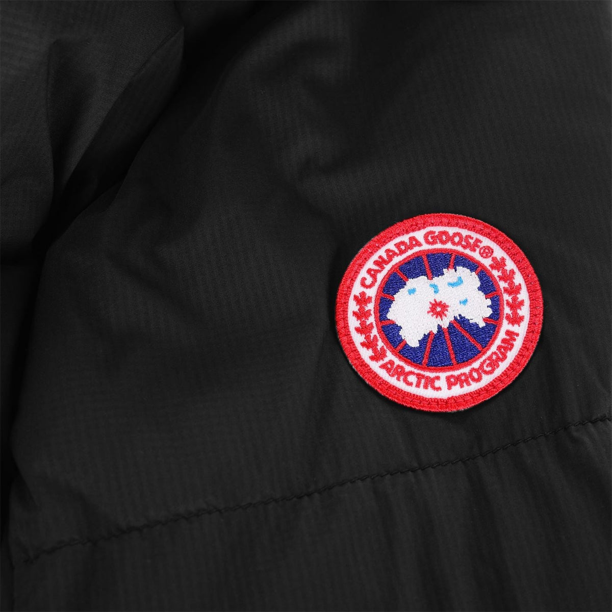 CANADA GOOSE 'ARMSTRONG' PUFFER JACKET BLACK – AffluentAttire