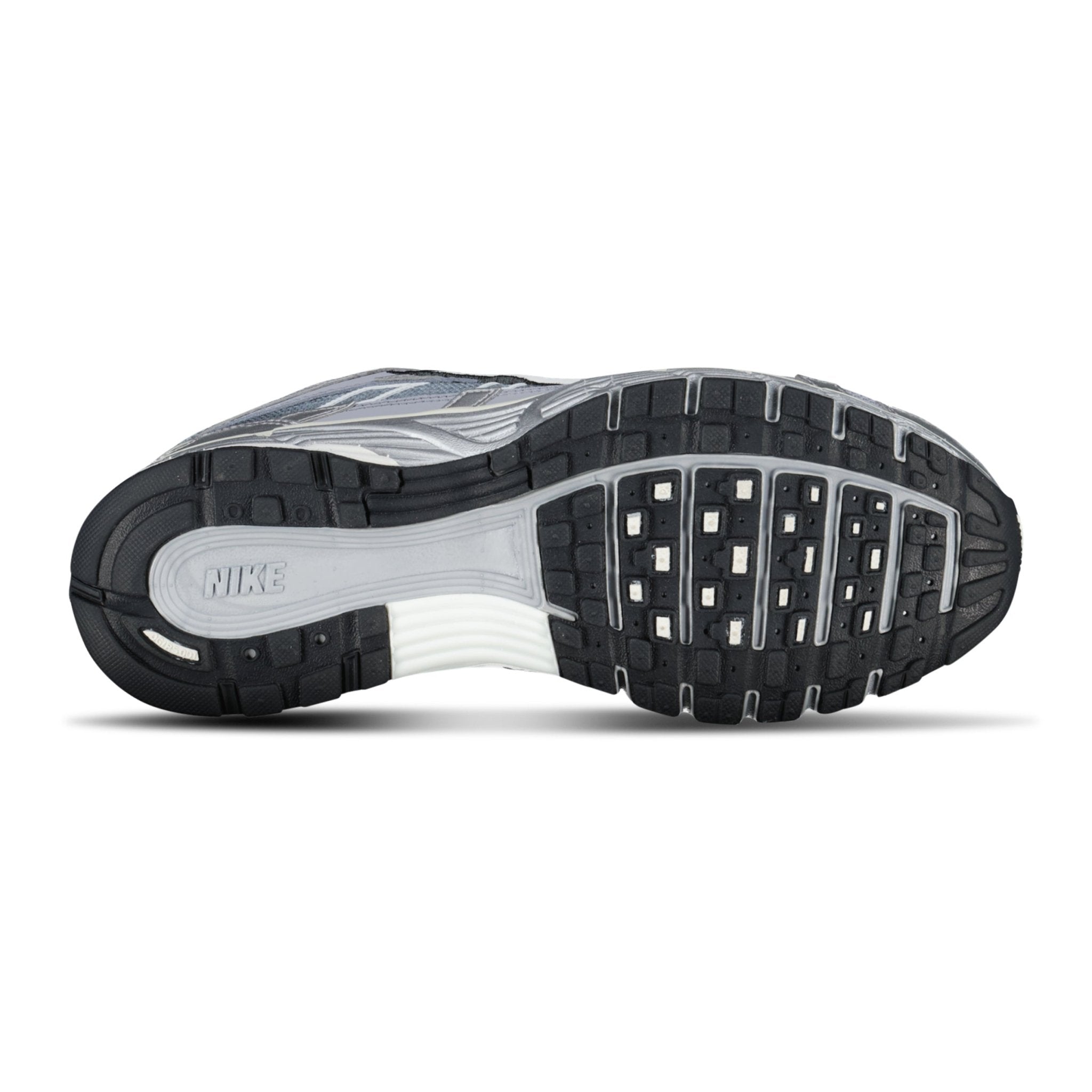 NIKE | [title] | AffluentAttire - Designer Clothing outlet below RRP