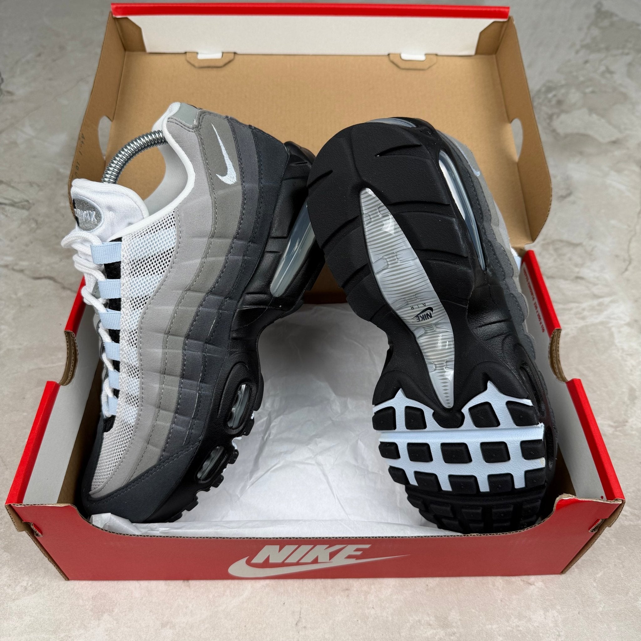 NIKE | [title] | AffluentAttire - Designer Clothing outlet below RRP